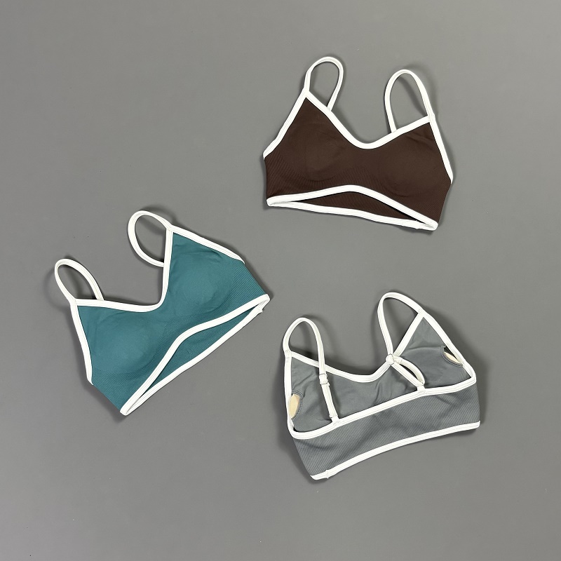 Bra Yoga Wanita Contrastline V - Yoga Và Fitness ulasan dan harga